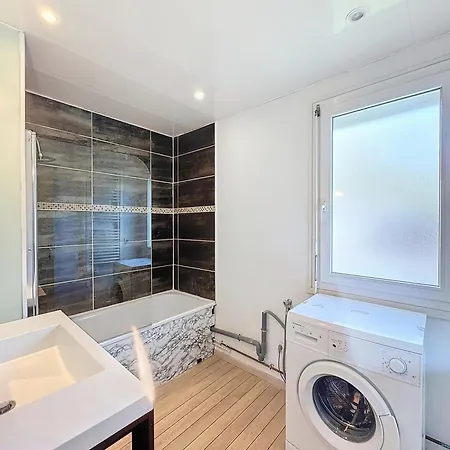 Memorial Apartment *