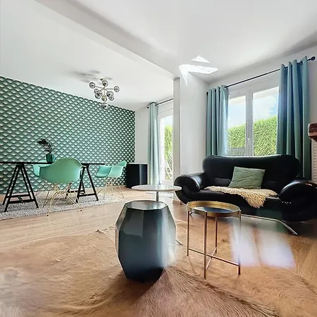 Memorial Apartment *